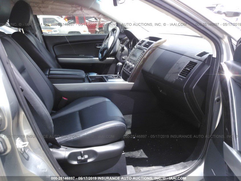 Купить серебряную бу MAZDA CX-9 3.7 2012 года в США