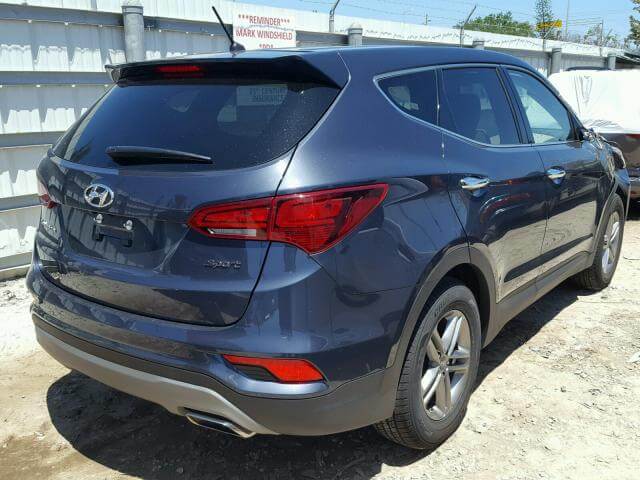 Купить HYUNDAI SANTA FE 2018 года из США