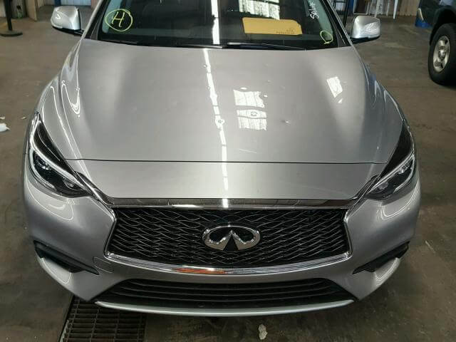 Купить INFINITI QX30 BASE 2018 года в США