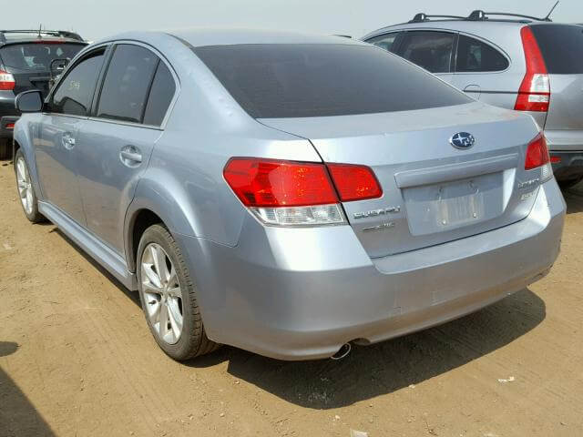 Купить SUBARU LEGACY 2.5I PREMIUM 2013 года в США