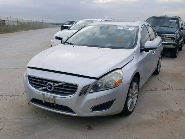 Купить VOLVO S60 T5 2012 года в США