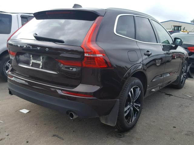 Купить VOLVO XC60 T5 2018 года в США