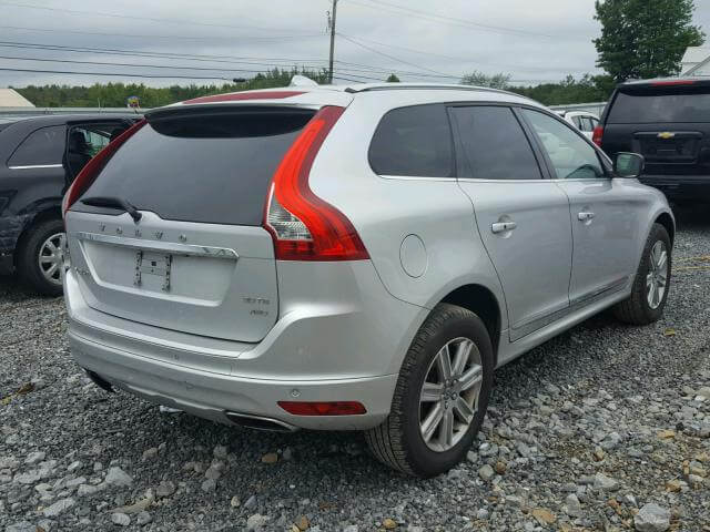 Купить VOLVO XC60 T6 2016 года в США (5)