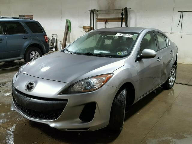 Купить MAZDA 3 I 2013 года в США