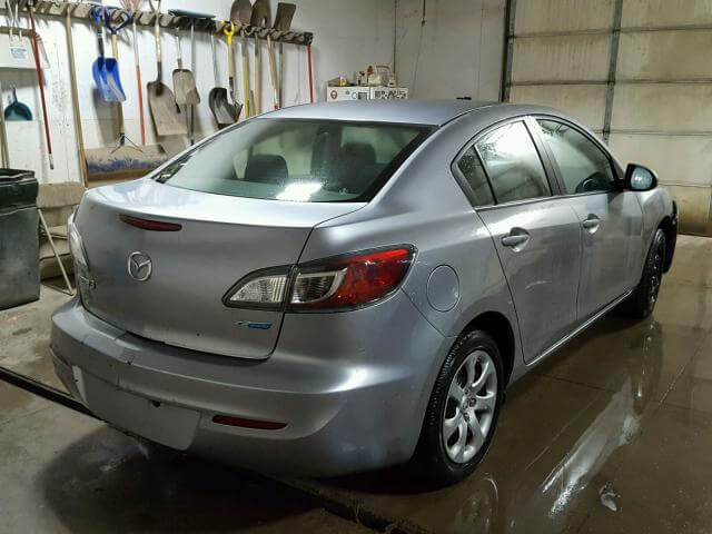 Купить MAZDA 3 I 2013 года в США