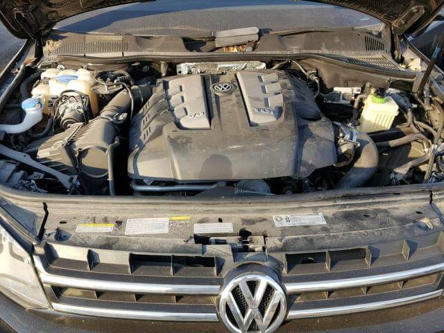 Купить VOLKSWAGEN TOUAREG V6 TDI 2014 года