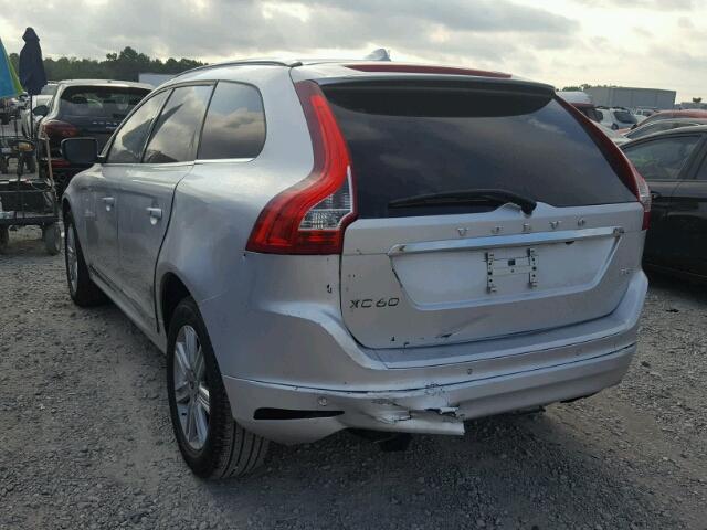 Купить VOLVO XC60 T5 2017 года из США