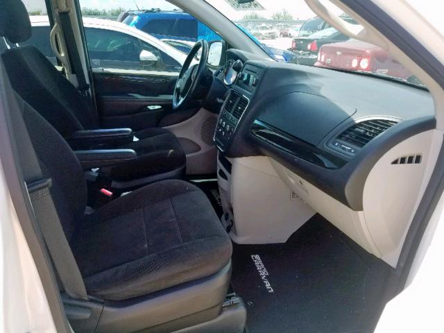 Купить белую б/у DODGE GRAND CARAVAN 3.6 2013 года в США