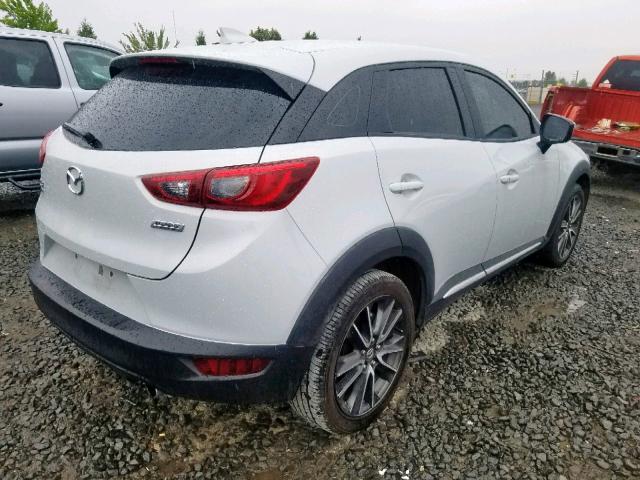 Купить белую бу MAZDA CX-3 2.0 2016 года в США