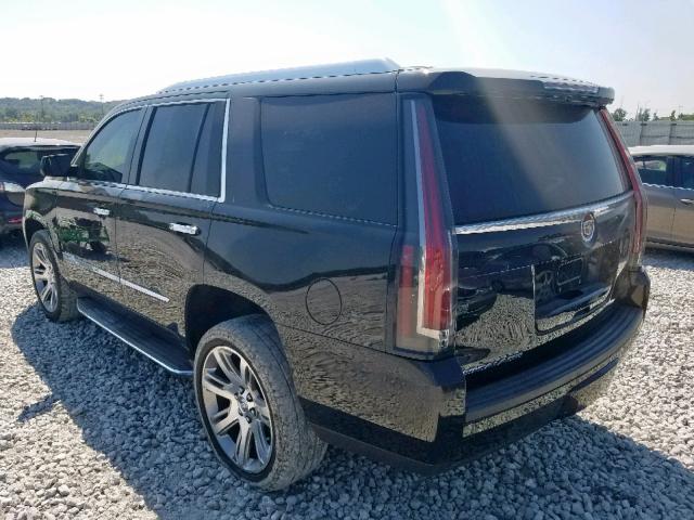 Купить бу CADILLAC ESCALADE 6.2 2015 года в США