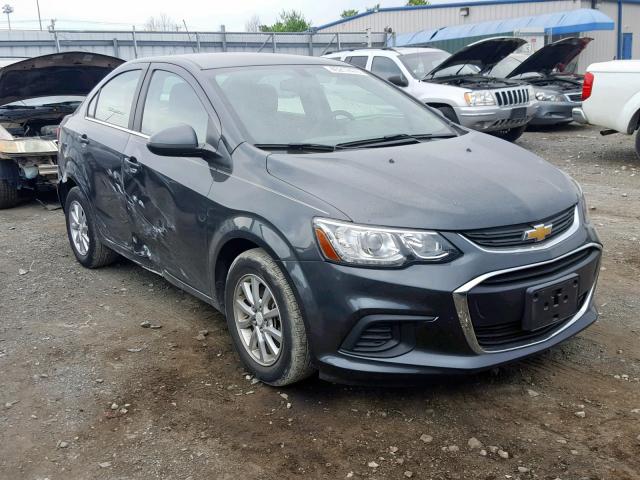 Купить бу CHEVROLET SONIC 1.8 2017 года в США