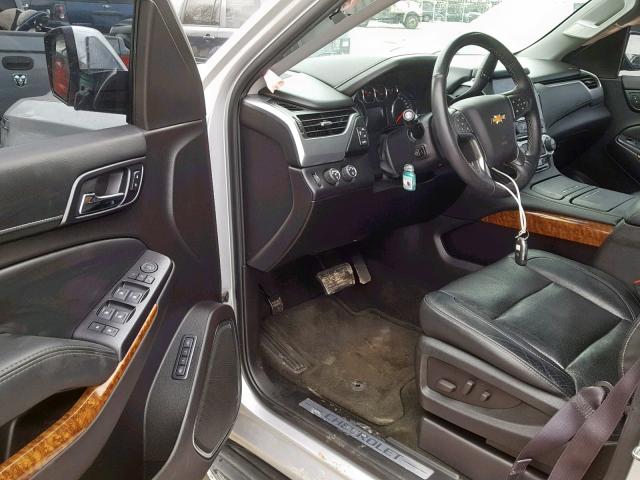 Купить бу CHEVROLET SUBURBAN 5.3 2016 года в США