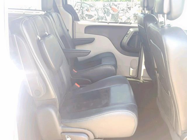 Купить белую бу DODGE GRAND CARAVAN 3.6 2016 года в США