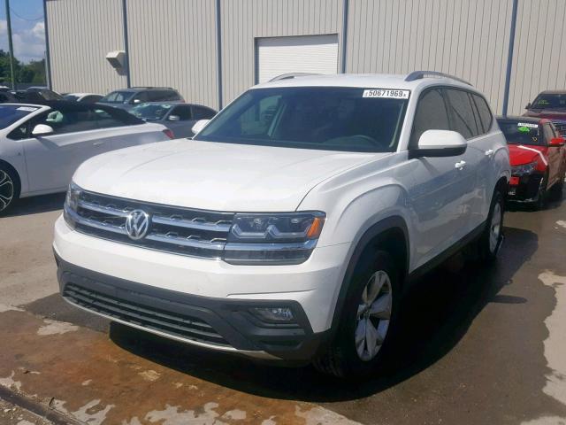 Купить белый бу VOLKSWAGEN ATLAS 2.0 2018 года в США