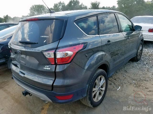 Купить бу FORD ESCAPE 2.0 2017 года в США