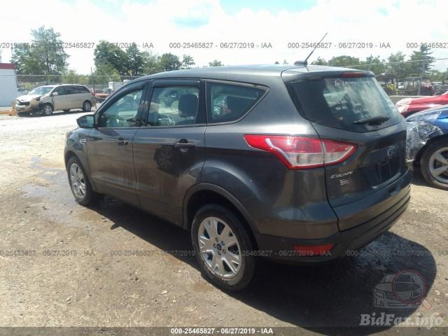 Купить бу FORD ESCAPE 2.5 2016 года в США