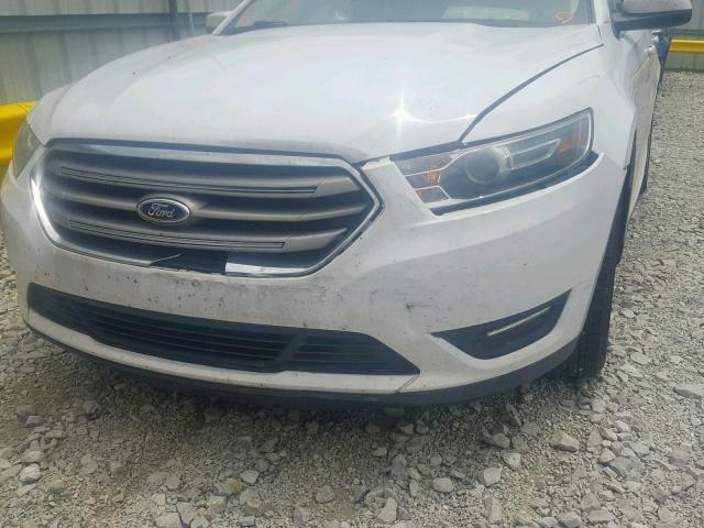 Купить бу FORD TAURUS 3.5 2015 года в США