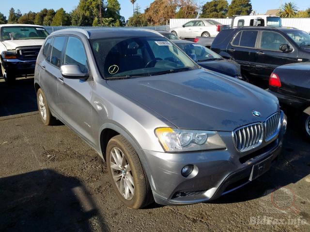 Купить бу BMW X3 2.0 2014 года в США