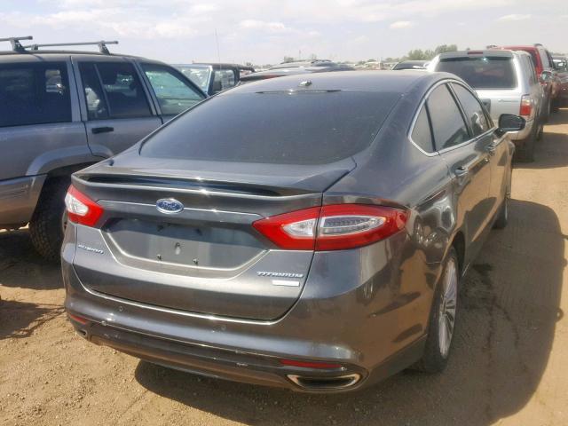 Купить бу FORD FUSION 2.0 2016 года в США