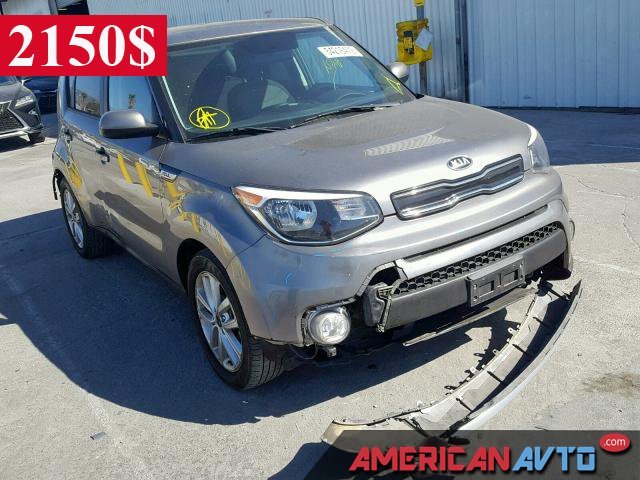 Купить бу KIA SOUL 2.0 2017 года в США