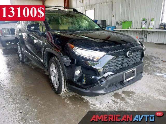 Купить бу TOYOTA RAV4 2.5 2019 года в США