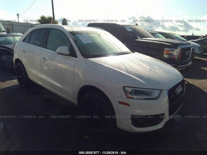 Купить бу AUDI Q3 PREMIUM PLUS 2014 года в США