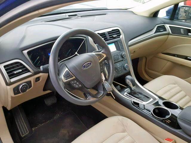 Купить бу FORD FUSION 2.5 2013 года в США