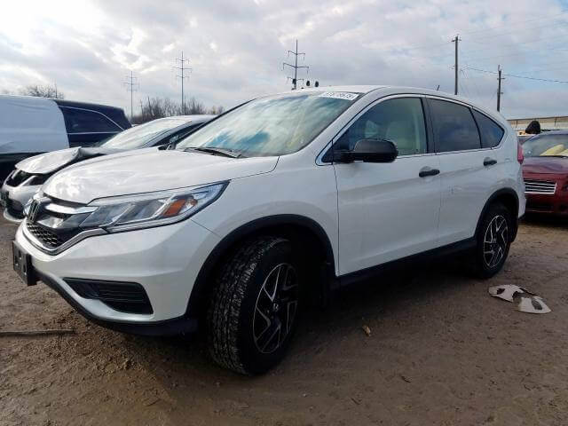 Купить бу HONDA CR-V 2.4 2016 года в США