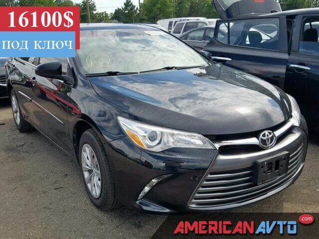 Купить бу TOYOTA CAMRY 2.5 2017 года в США