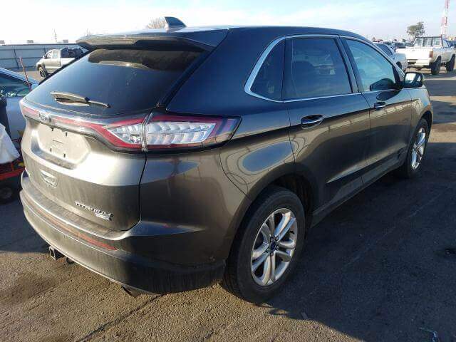 Купить бу FORD EDGE TITANIUM 2.0 2017 года в США