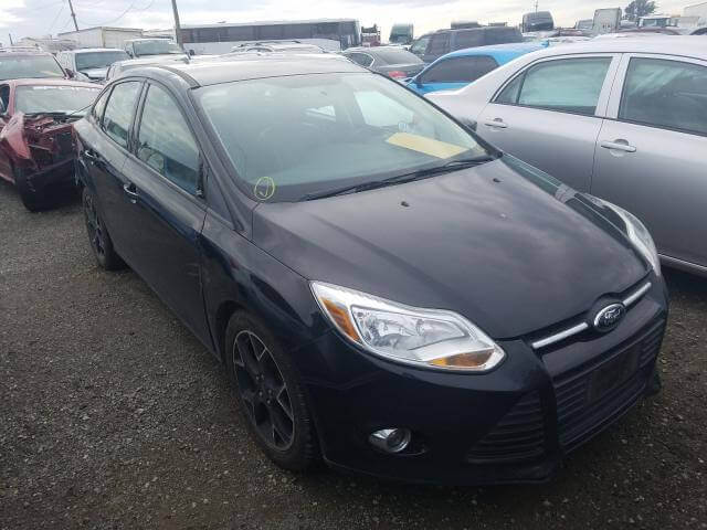 Купить бу Ford FOCUS 2.0 2014 года в США