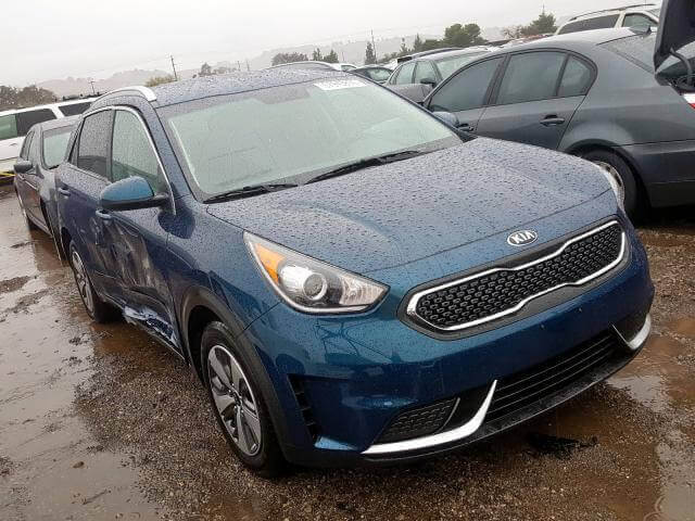 Купить бу KIA NIRO 1.6 2019 года в США