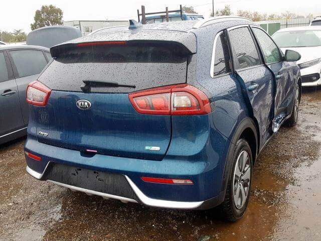 Купить бу KIA NIRO 1.6 2019 года в США