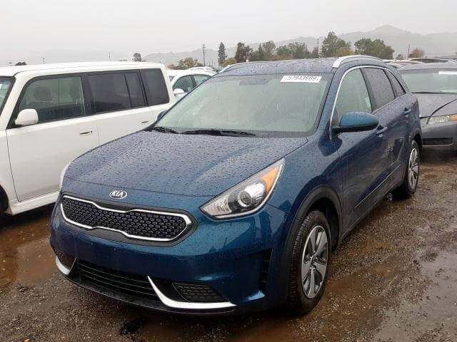 Купить бу KIA NIRO 1.6 2019 года в США