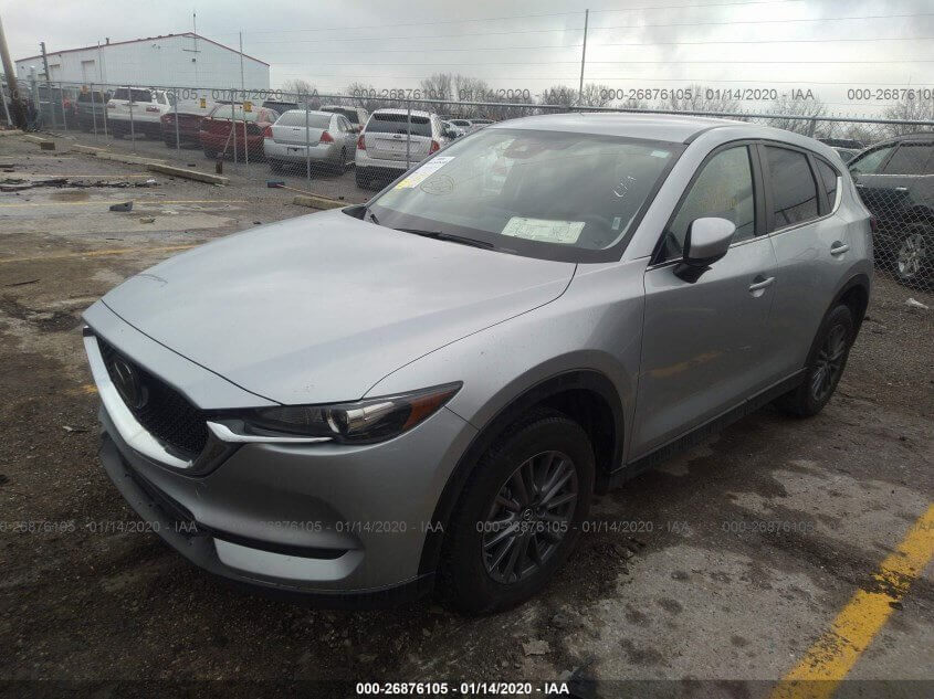 Купить бу MAZDA CX-5 TOURING 2019 года в США