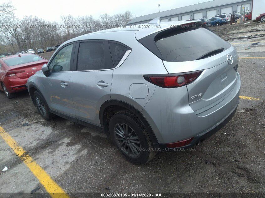 Купить бу MAZDA CX-5 TOURING 2019 года в США