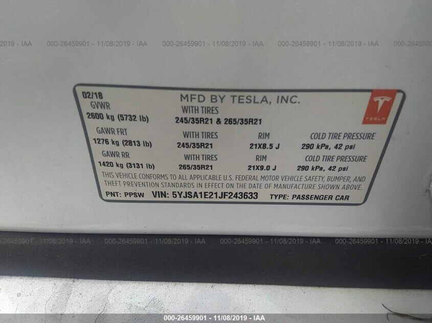 Купить бу TESLA MODEL 90 kwt 2018 года в США