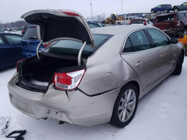 Купить бу CHEVROLET MALIBU 2LT 2013 года в США