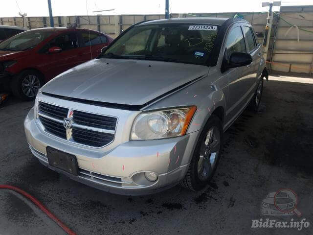 Купить бу DODGE CALIBER 2.4 2011 года в США