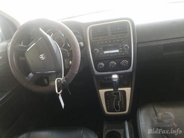 Купить бу DODGE CALIBER 2.4 2011 года в США