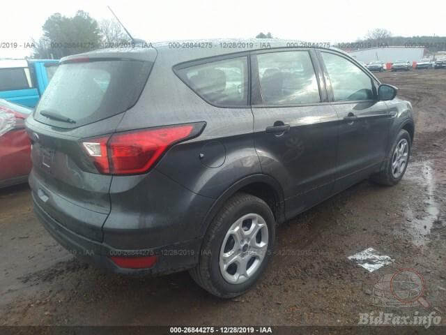 Купить б/у Ford Escape 2.5 2019 года в США