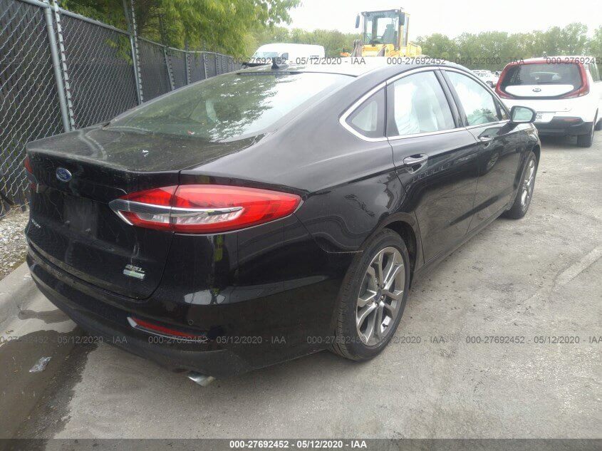 Купить б:у Ford Fusion 1.5 2019 года в США