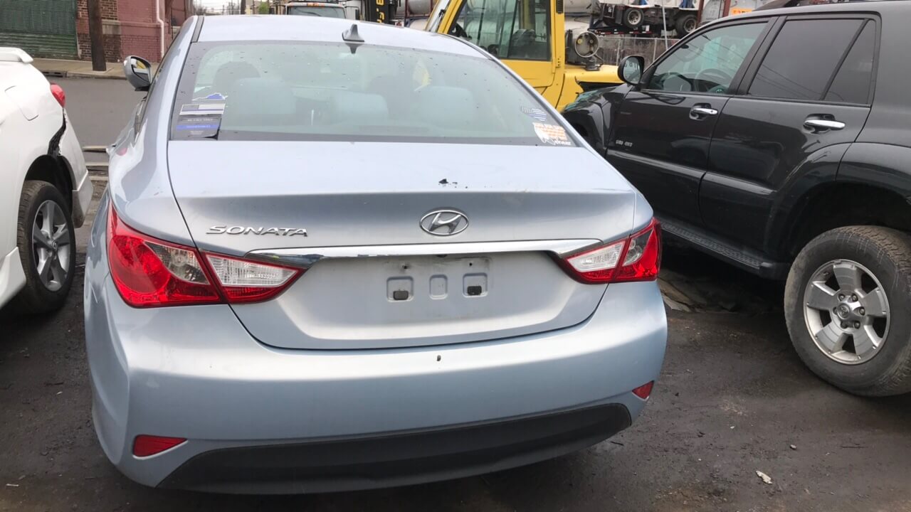 Купить б:у Hyundai Sonata Gls 2014 года в США