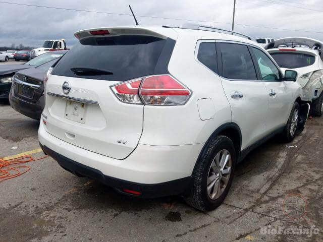 Купить б/у Nissan Rogue 2.5 2015 года в США