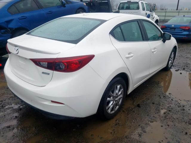 Купить бу MAZDA 3 GRAND TOURING 2015 года в США