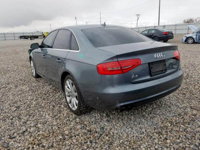 Купить бу AUDI A4 PREMIUM PLUS 2.0 2013 года В США