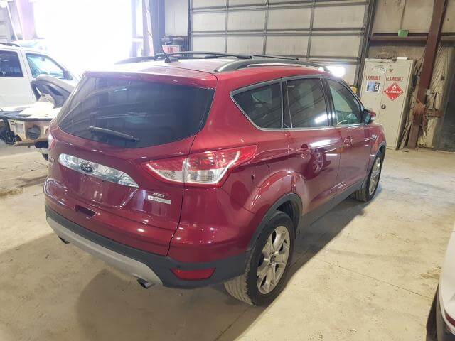 Купить бу FORD ESCAPE SEL 2013 года в США