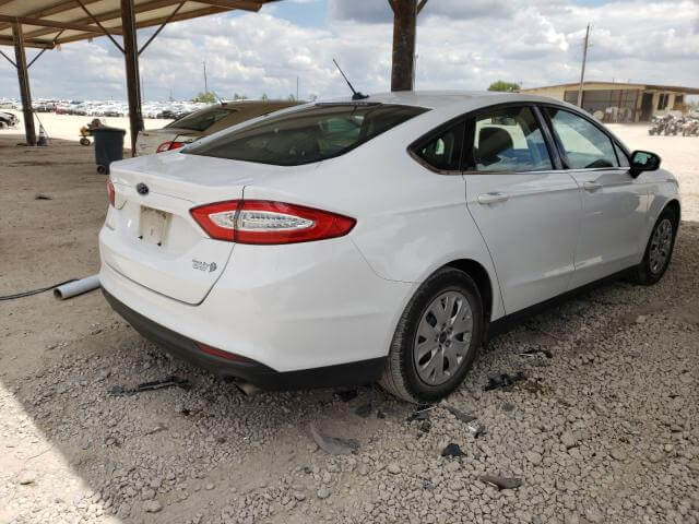 Купить бу FORD FUSION 2.5 2013 года в США