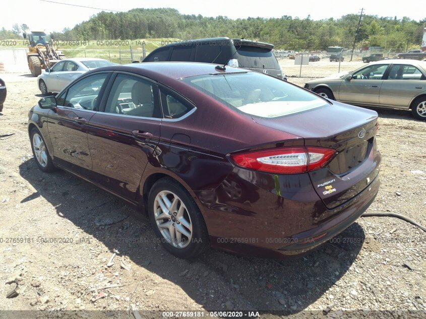 Купить б/у FORD FUSION 2013 года в США