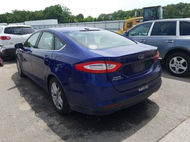 Купить бу FORD FUSION 2014 года в США